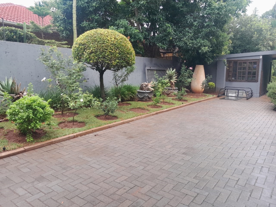 3 Bedroom Property for Sale in Safari Gardens North West